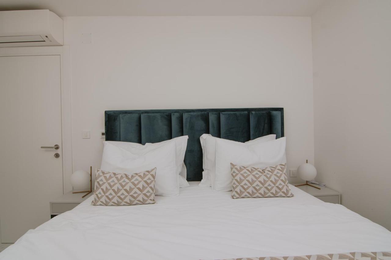 Apartments Adriatic Pearl トロギール エクステリア 写真