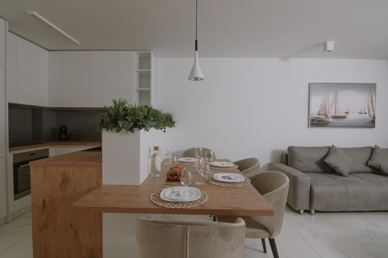 Apartments Adriatic Pearl トロギール エクステリア 写真