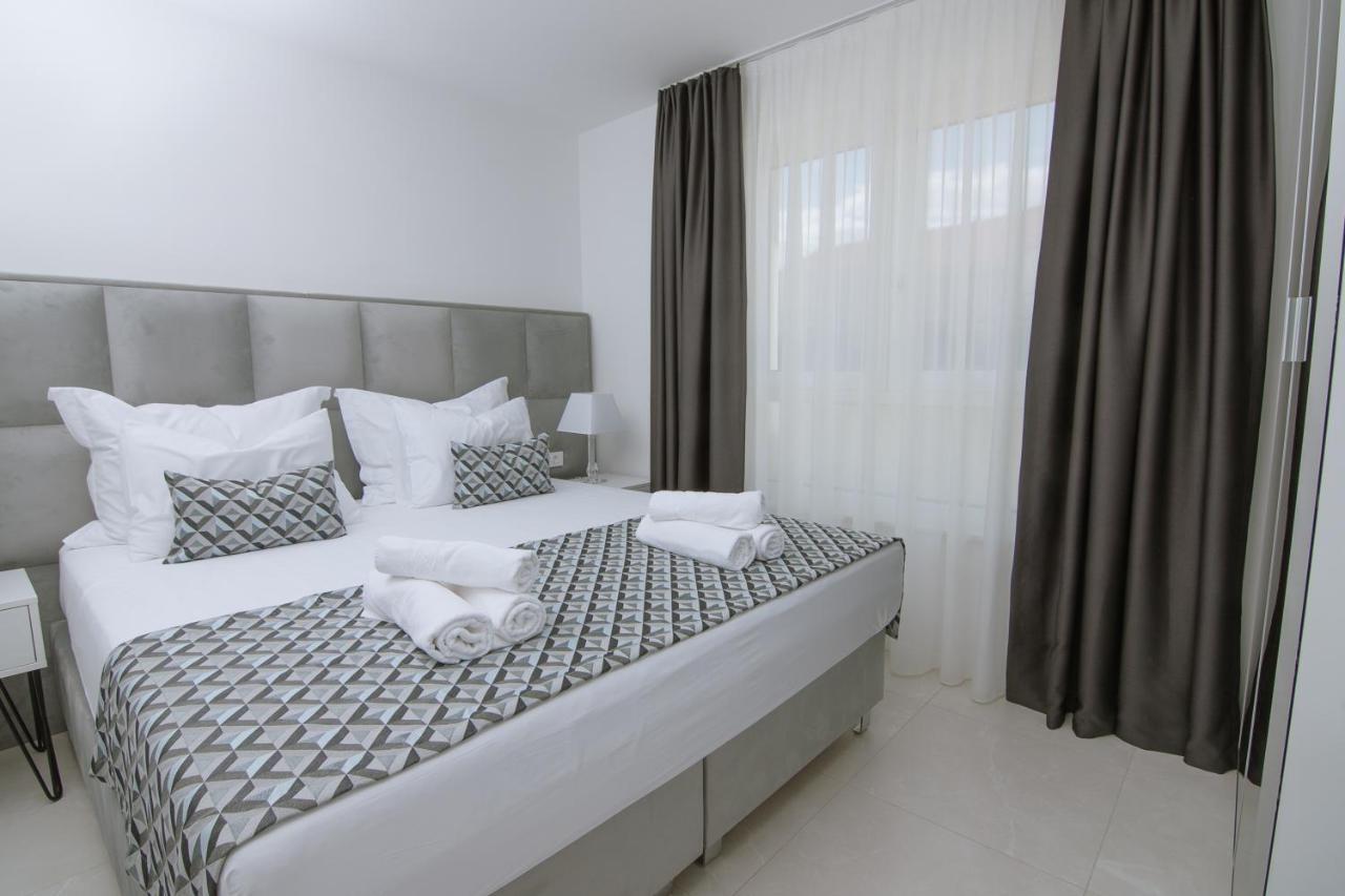 Apartments Adriatic Pearl トロギール エクステリア 写真
