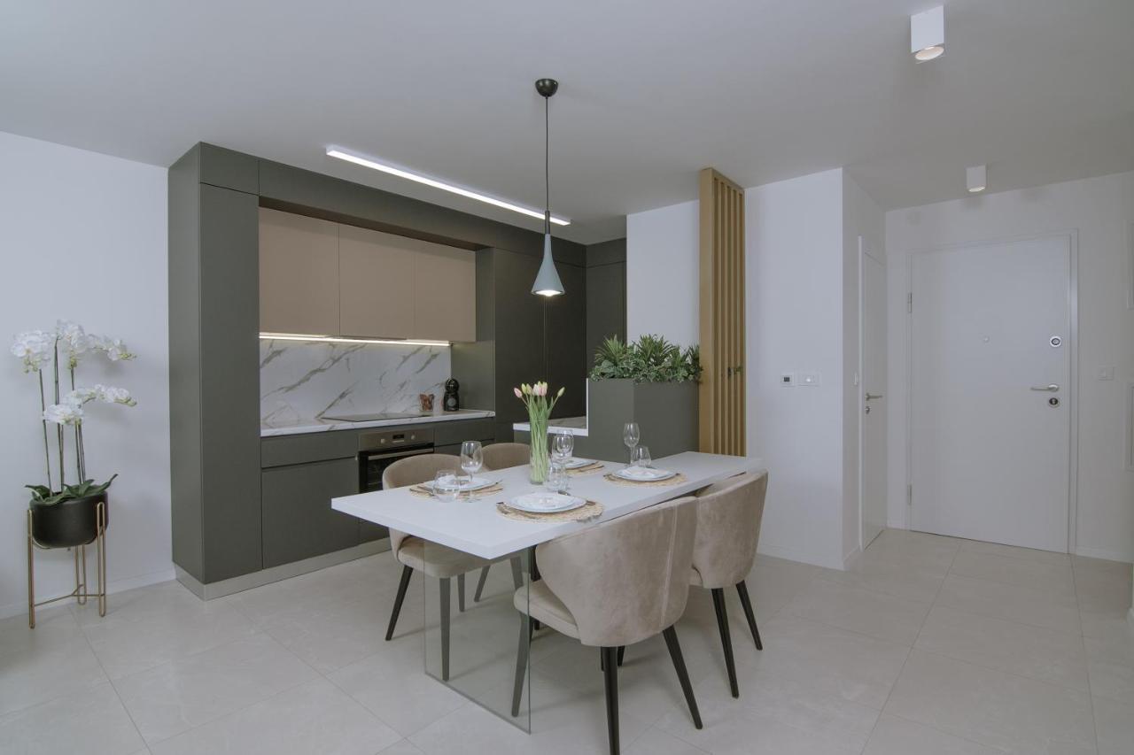Apartments Adriatic Pearl トロギール エクステリア 写真