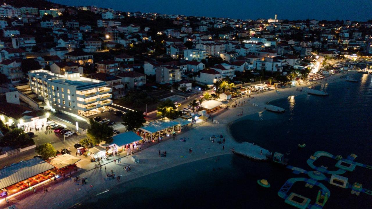 Apartments Adriatic Pearl トロギール エクステリア 写真