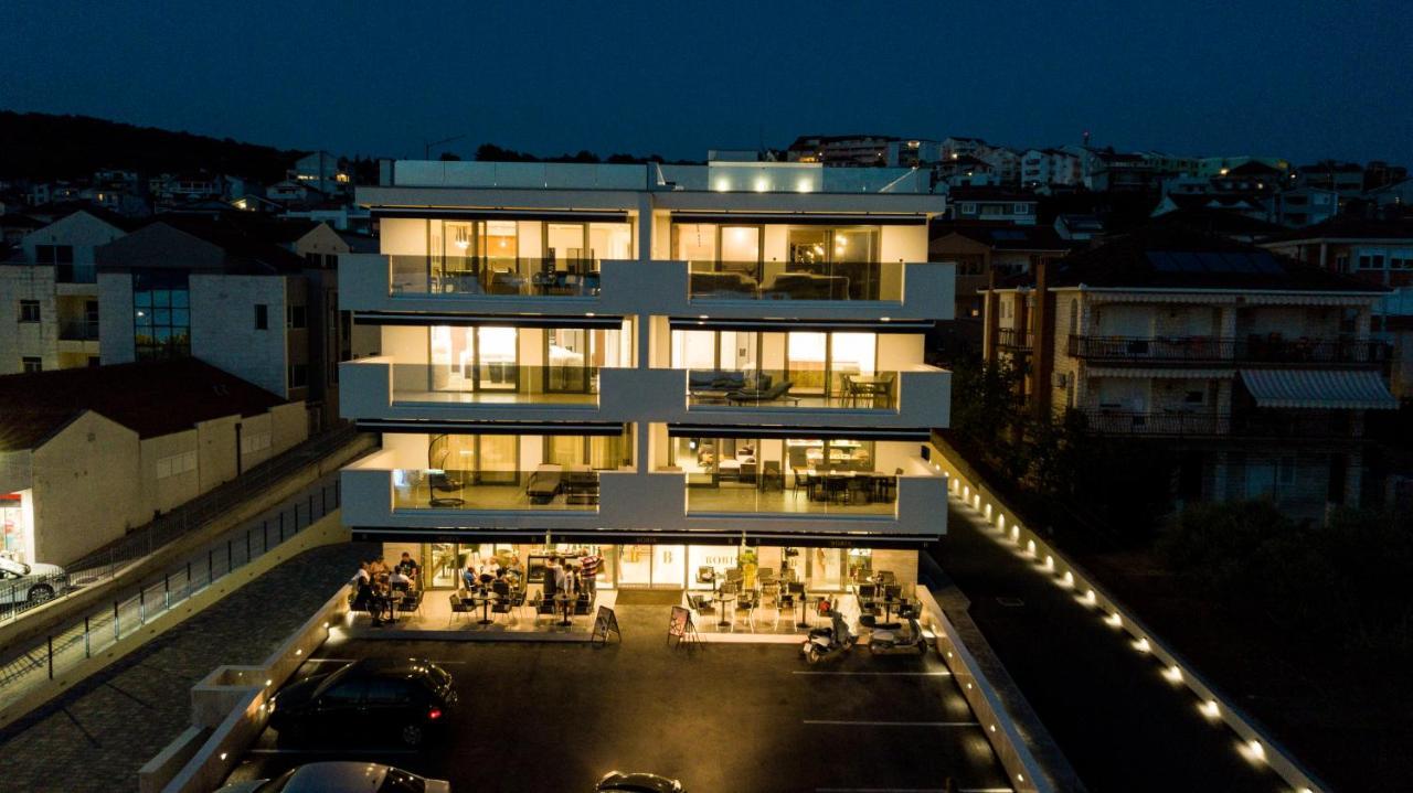 Apartments Adriatic Pearl トロギール エクステリア 写真